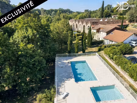 appartement 85 m² + terrasse à pont de labeaume