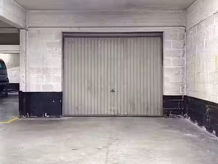 garage box à vendre au prix de 32.500€ !
