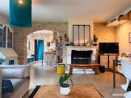 maison de charme avec piscine – dépendance