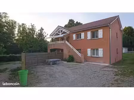 appartement de 96 m² au calme au rdc d'une villa