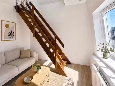 à louer – charmant 2 pièces en duplex au 2ème étage – 25 m2