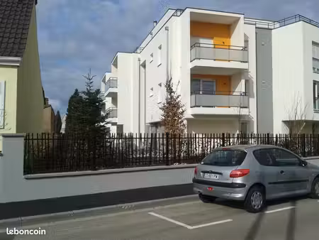 appartement 3 pces en rez-de-chaussée