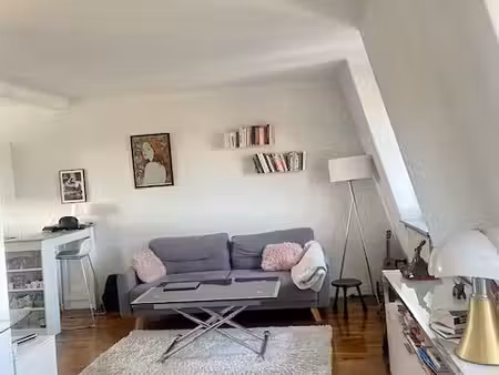 f2 meublé avec goût; dernier étage  calme absolu  saint-mandé (portes de paris). exception