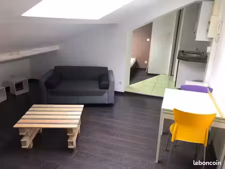appartement studio meublé proche de l'iut  de la fac  du lycée