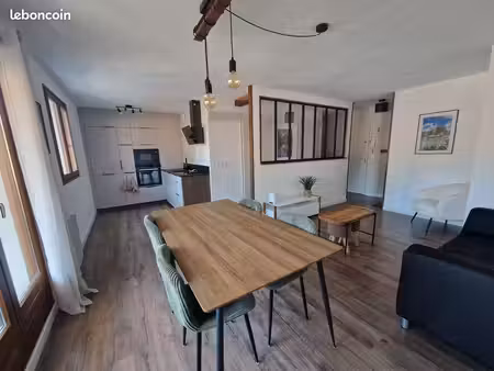 bel appartement t2 meublé 50m² – centre de faverges – balcon  vue montagnes