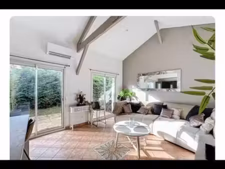 appartement et jardin 5 couchages à la semaine ou au moins