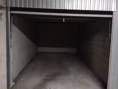 box/garage à louer