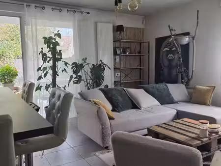 t3 62m2 avec terrasse et jardin