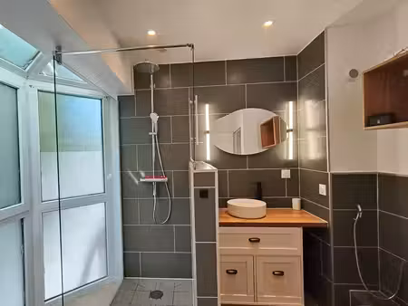 maison de 160 m² pour étudiants : 6 pièces disponible