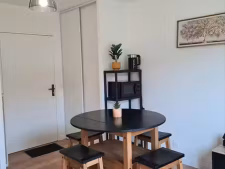 studio rdc avec petit jardin privatif