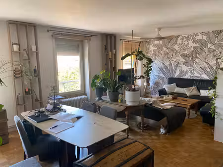 appartement t 4