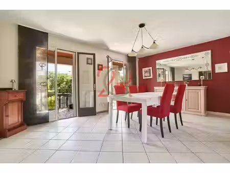 un cadre de vie privilégié : maison familiale de 197 m2 sur
