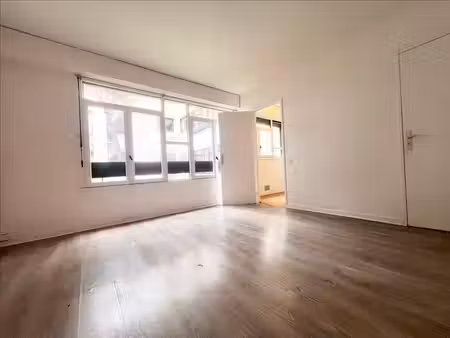 appartement - rdc - 27.90 m2 - 1 pièce - non meublé