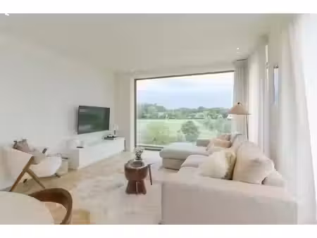 hoogwaardig afgewerkt appartement op de derde verdieping ...