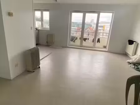 appartement t2 lumineux de 51 5 m² avec balcon et parking - proche clinique de l'europe