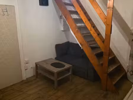 appartement meublé avec mezzanine – hyper-centre chambéry – place saint-léger