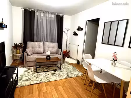 appartement f1 standing proche gare melun