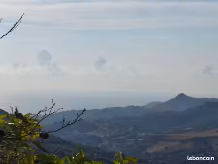 f3 avec terrasse à 30 minutes d'ajaccio