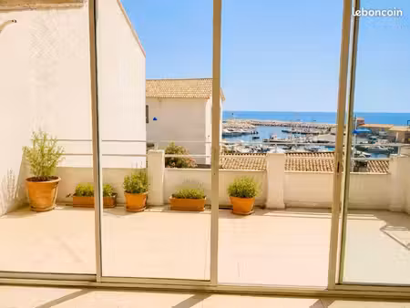 appartement t3 vue mer avec véranda et terrasse