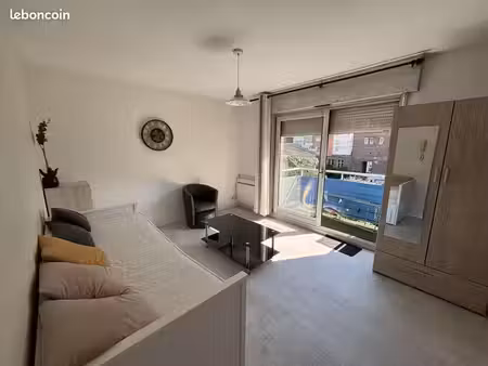 studio 1 pièce 25 m²