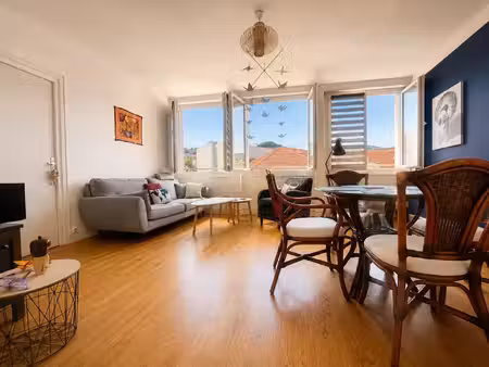 appartement lumineux 57 m² – chamalières / les salins – ac
