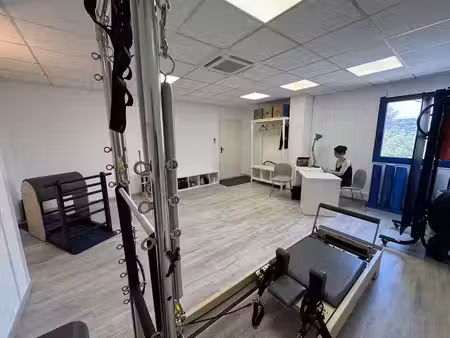 location locaux professionnels 29.82 m² à le cannet (06110)  350 €