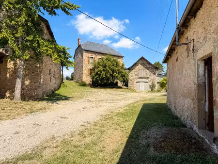 corps de ferme rignac