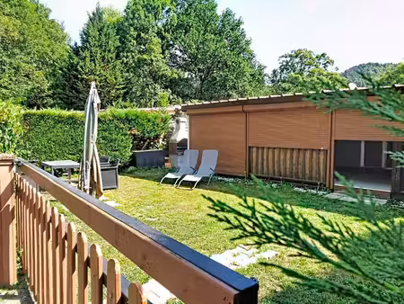 beauzac(43)  mobil-home de 26 m2 habitables  2 chambres sur 146 m2 de terrain