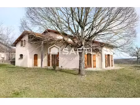 38300 - bourgoin jallieu - maison 160 m² habitable - 4/5 chambres - 1025 m² terrain
