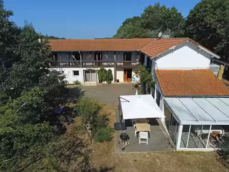 maison entre mirande et marciac 9 pièce(s) 248 m2