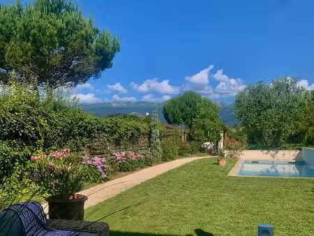 maison de charme de plus de 300 m2 - 5 chambres  piscine et commodités