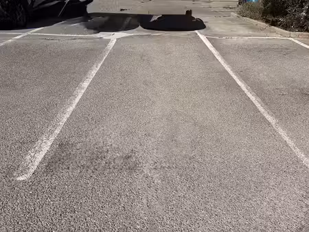 vente parking 11 m² à frontignan (34110)  15 000 €