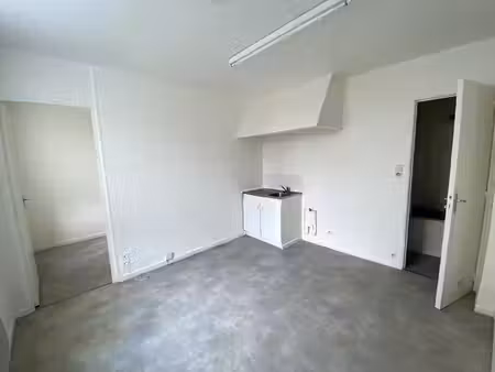 appartement 2 pièces 21 m² à louer saint-quentin 02100 ? | era immobilier