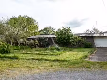 vente terrain à joué-sur-erdre (44440) : à vendre / 688m² joué-sur-erdre