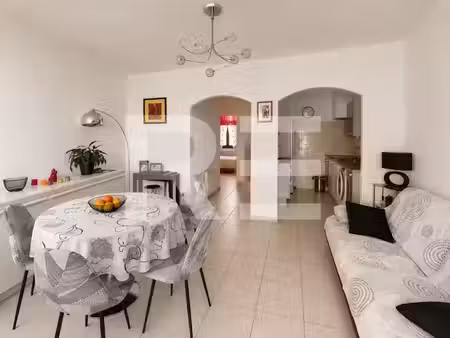 vente immeuble 28 pièces 409 m² à nimes (30000)  750 000 €