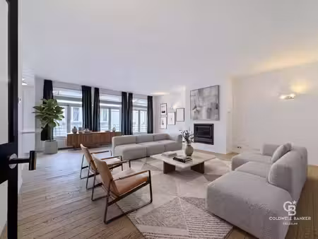 appartement à louer avec 2 chambres   saint-gilles (rbw73613)
