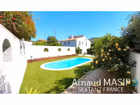 villa 4f 142m²  piscine  2 garages  parcelle 3 174m²  vue imprenanble  emplacement...