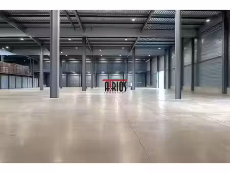 location local commercial