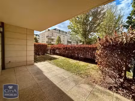 appartement à louer 2 pièces 49.58 m² - saint-cyr-sur-loire (37) - 702€