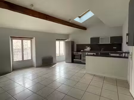 location appartement 2 pièces 42m² chabeuil 26120