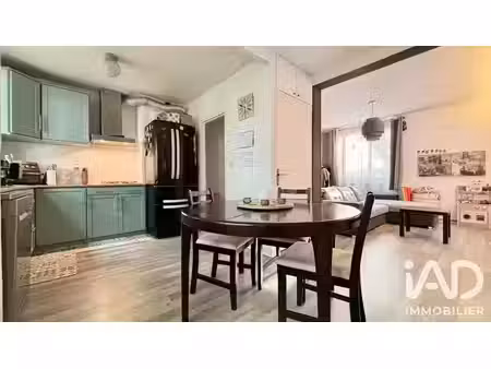 vente appartement 3 pièces 63 m² à sainte-genevieve-des-bois (91700)  135 000 €
