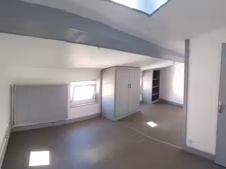 location appartement 1 pièce 23 m² à chamalières (63400)