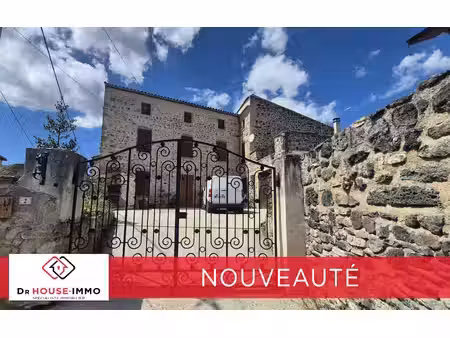 charmante maison familiale 6 pièces avec terrasse et terrain à 10 mn d'issoire