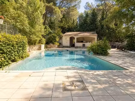 maison de luxe en vente à châteauneuf-le-rouge  france