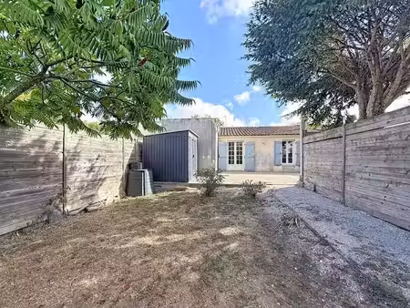 location meublée maison 2 pièces 41.29 m² à la rochelle (17000)  830 €