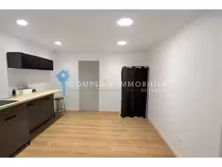 location locaux professionnels 0 pièces 17 m² à montpellier (34000)  460 €