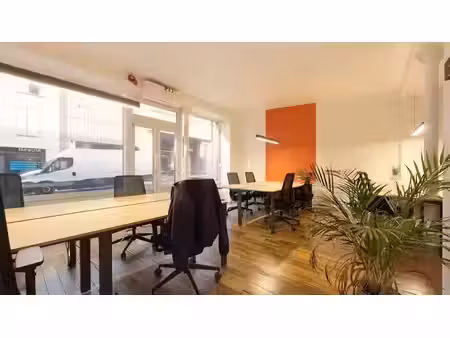 location locaux professionnels 55 m² à paris 11ème (75011)  2 999 €