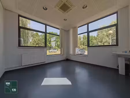 location local professionnel 14m² woerth 67360
