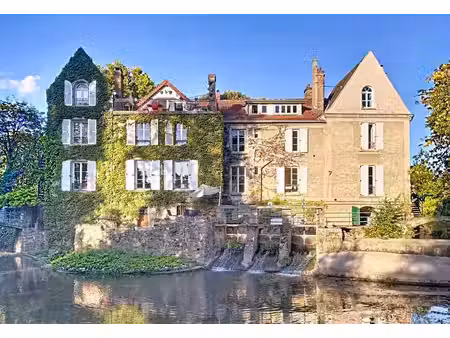 le moulin de crosne – une triplex au cœur d'une propriété d'exception sur une île privée  