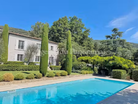 magnifique bastide a l'atmosphere d'autrefois